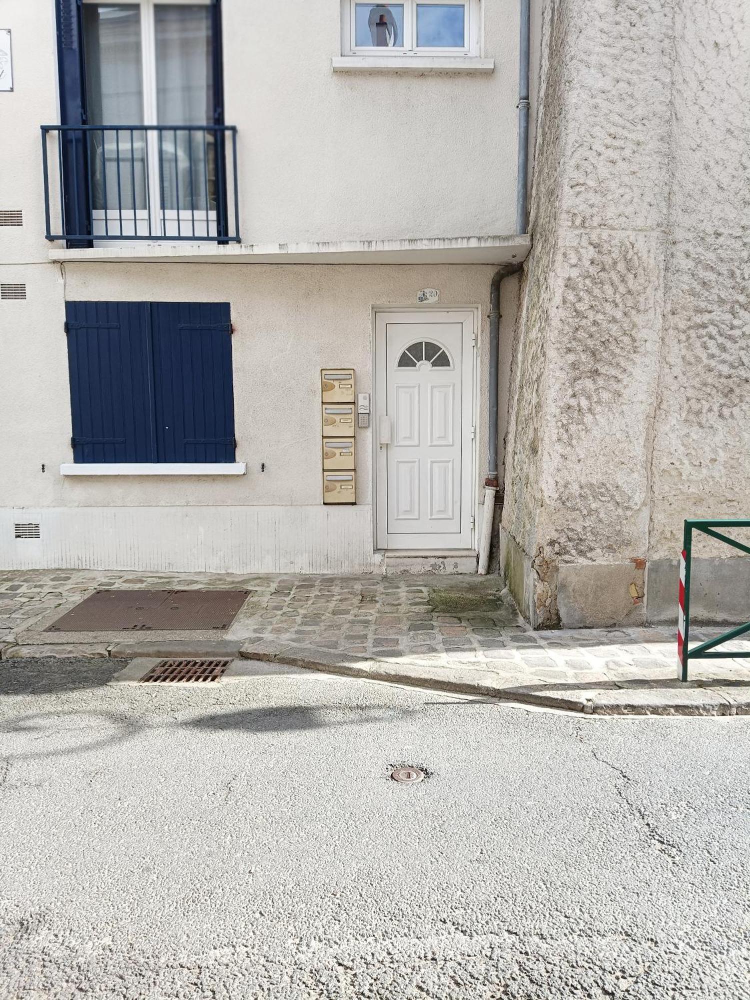 La Suite Du Pilote La Ferte-Alais Luaran gambar